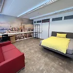 בית נופש Commune88 East