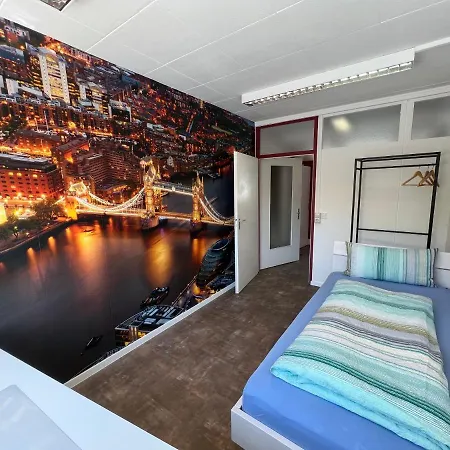 Semesterbostad Commune88 East