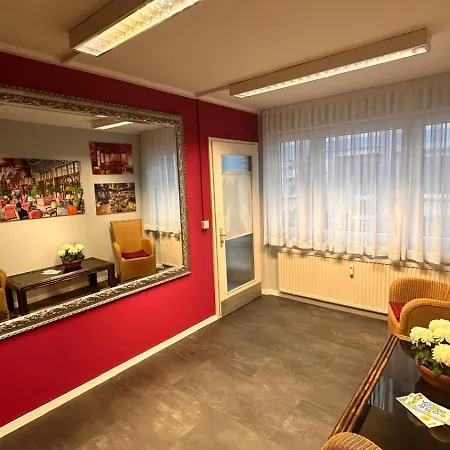 Commune88 East * فريدريشسهافن